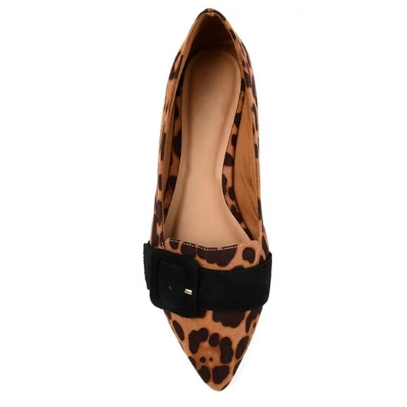 Journee Collection Audrey Buckle Pointed Toe Ballet Flats NEW Size 8 - Picture 3 of 8